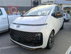 هیوندای ستاریا
